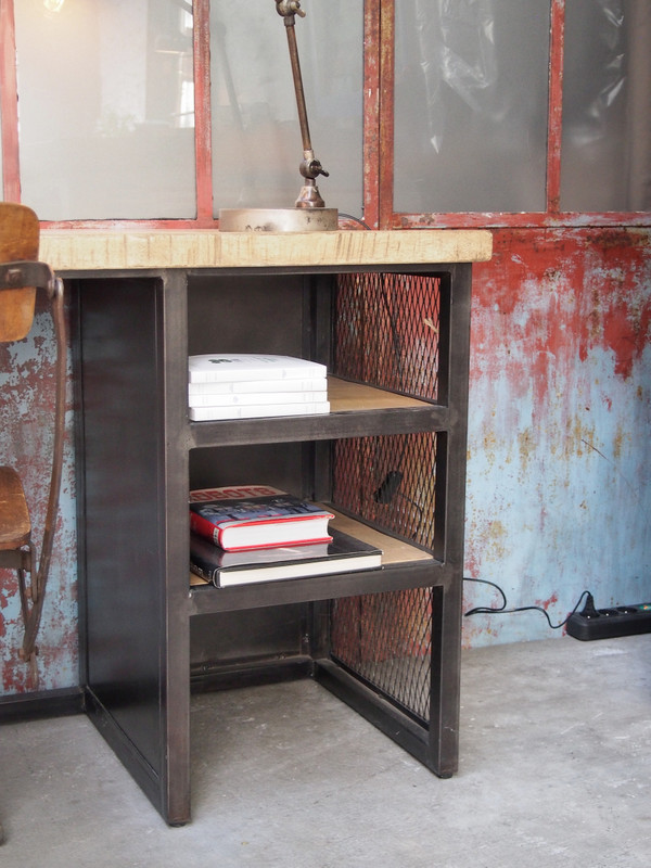 Wootop Bureau industriel 150x60 au design minimaliste métal et bois